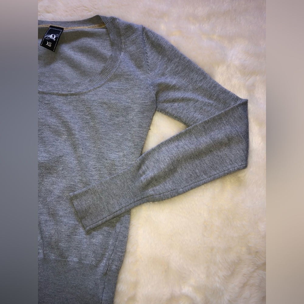 Sweater - Picture 4 of 8